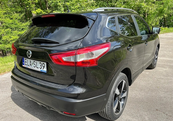 Nissan Qashqai cena 64900 przebieg: 79000, rok produkcji 2015 z Człopa małe 562